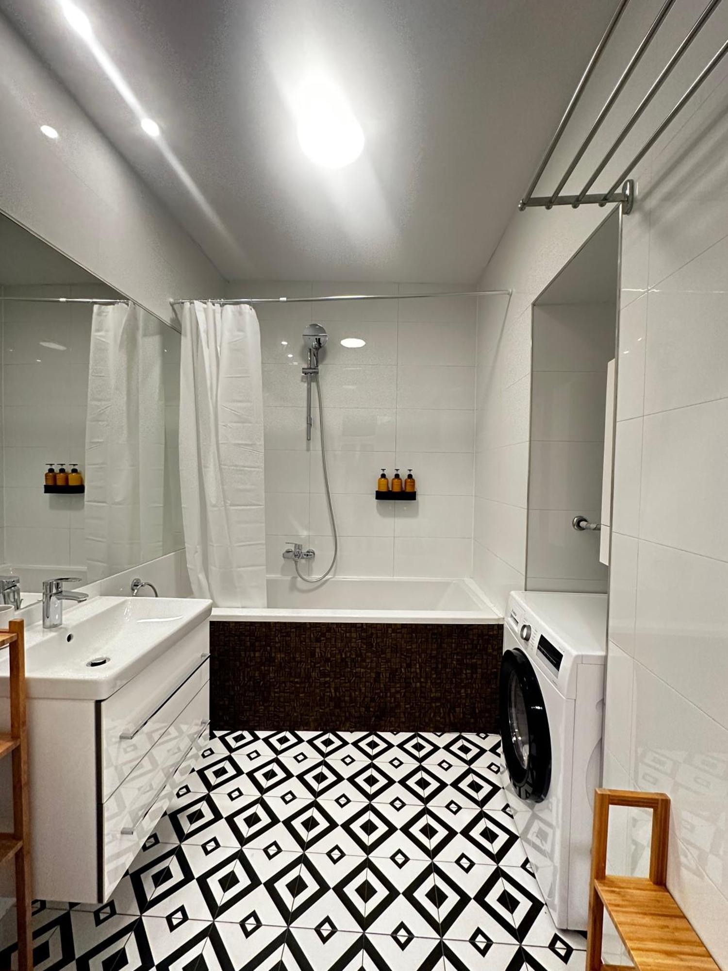 Luxury 3 Bedroom Apartment Near Schoenbrunn Palace Viyana Dış mekan fotoğraf